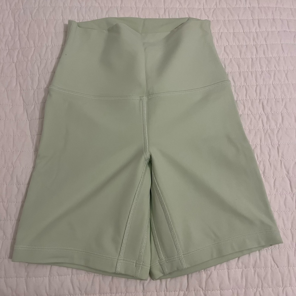 Lululemon Align High Rise Shorts 6”